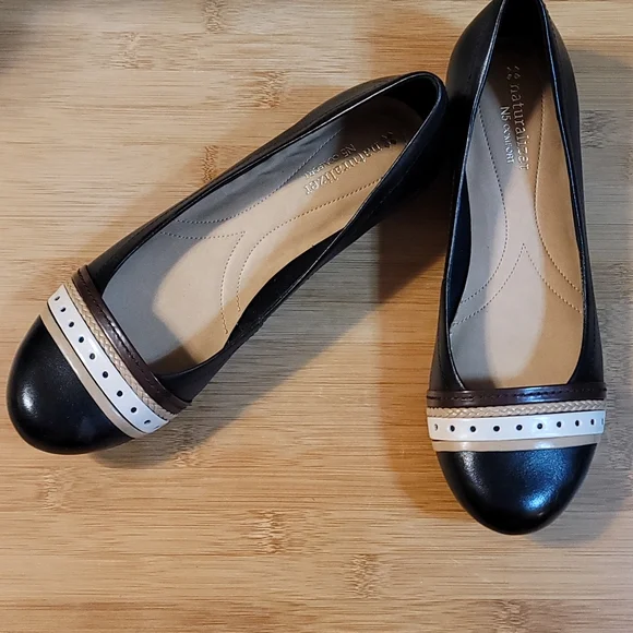 Naturalizer women's shoes, flats, dress shoes, size 8.5 - Picture 2 of 4
